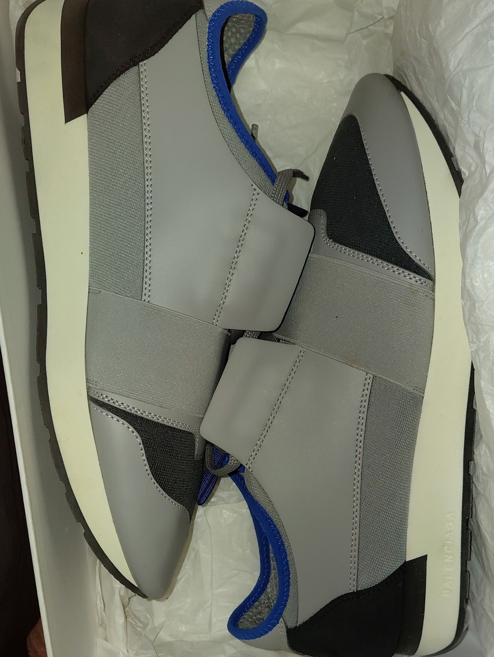 Balenciaga Black and White Sneakers Box Label